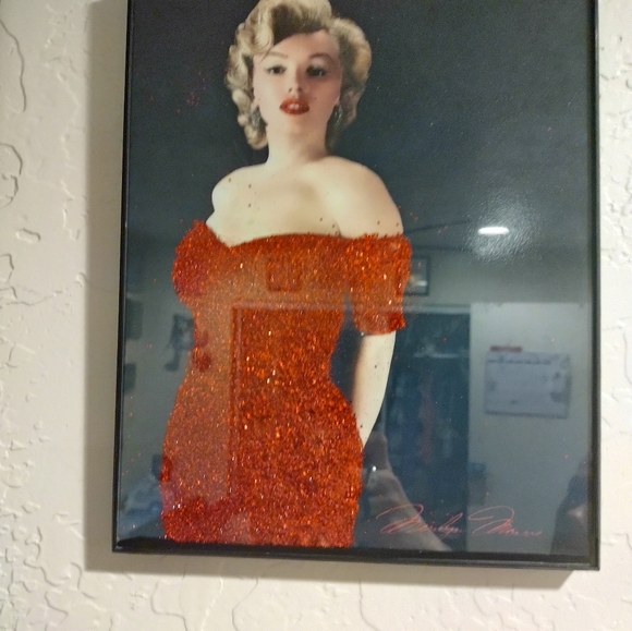 2 Marilyn Monroe 8x10 Glossy photos - Picture 4 of 4